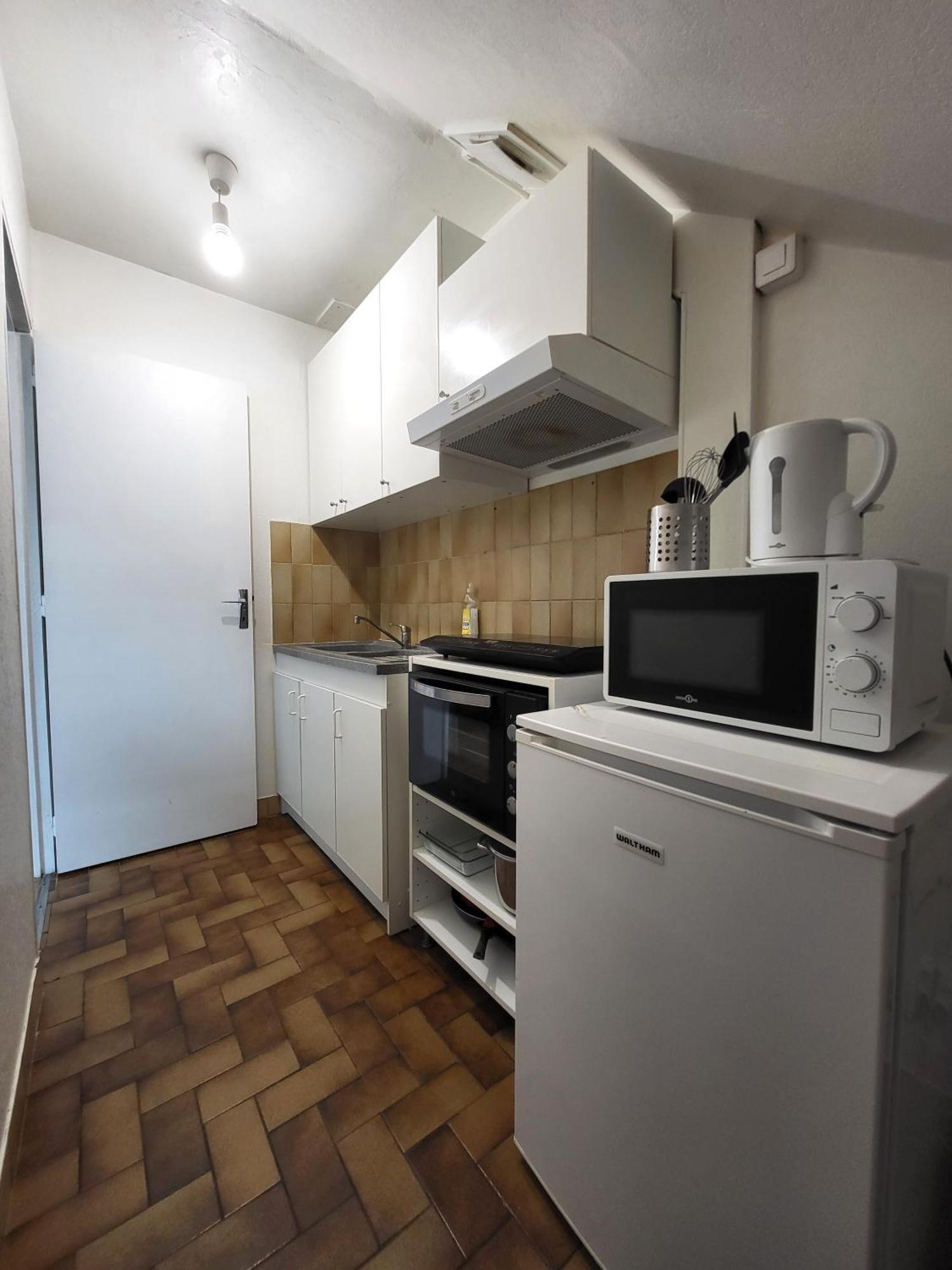St-Quentin-En-Yvelines Plusieurs Appartements Avec Parking Trappes Buitenkant foto